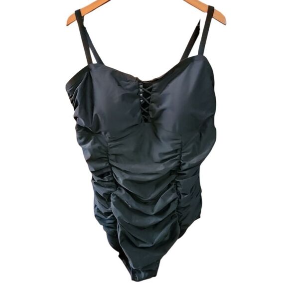 Torrid Wireless Lattice One-Piece Swimsuit - Picture 5 of 8